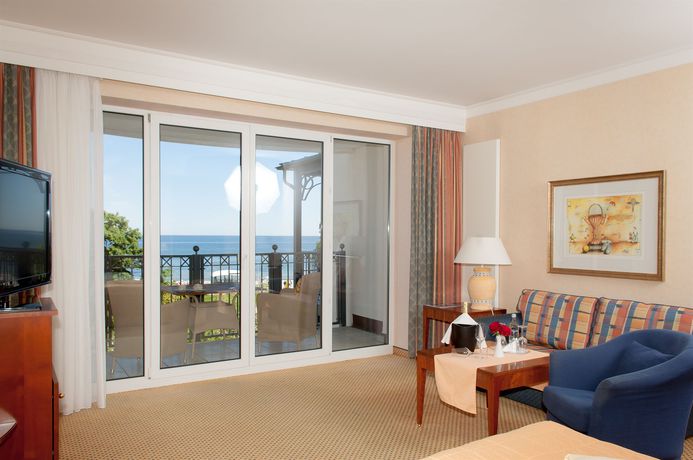 Imagen de los interiores del Hotel Grand Binz. Foto 14