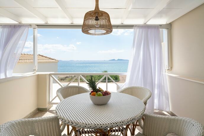 Imagen de la habitación del Hotel Grand Bleu Anastazia. Foto 13