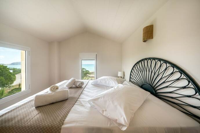 Imagen de la habitación del Hotel Grand Bleu Anastazia. Foto 16