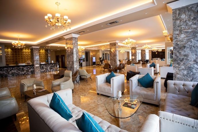 Imagen del bar/restaurante del Hotel Grand Blue Fafa, Bashkia Kavaj&euml;. Foto 2