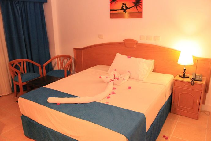 Imagen de la habitación del Hotel Grand Blue St Maria And Aqua Park. Foto 3