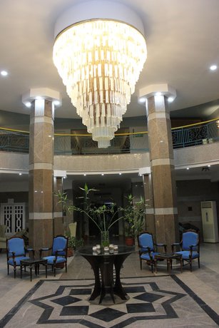 Imagen de los interiores del Hotel Grand Blue St Maria And Aqua Park. Foto 15