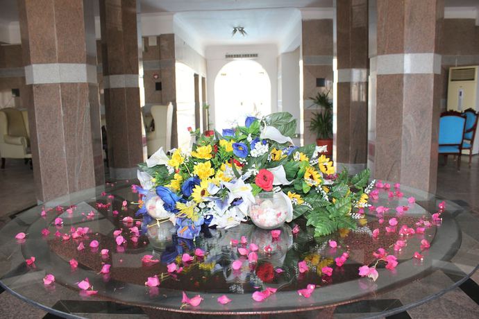 Imagen de los interiores del Hotel Grand Blue St Maria And Aqua Park. Foto 16