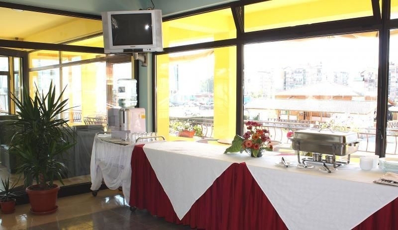 Imagen del bar/restaurante del Hotel Grand, Borovets. Foto 4