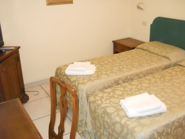 Imagen de la habitación del Hotel Grand Boston. Foto 5