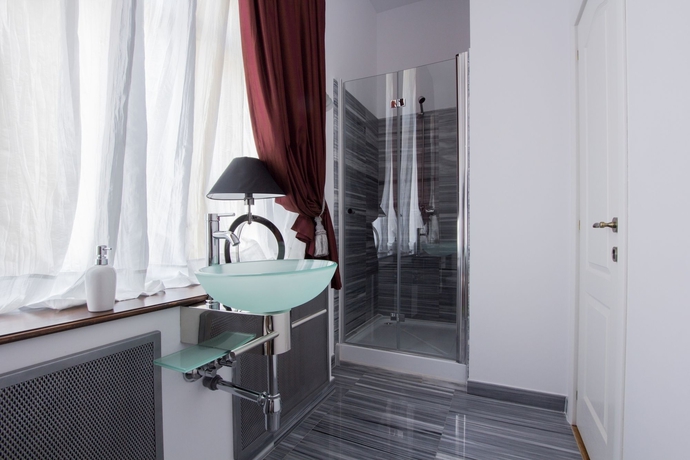 Imagen de la habitación del Hotel Grand Boutique, Bucarest. Foto 10