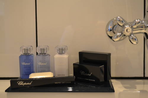 Imagen de la habitación del Hotel Grand Boutique Huis Vermeer. Foto 4