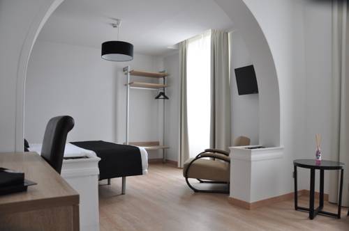 Imagen de la habitación del Hotel Grand Brive. Foto 7