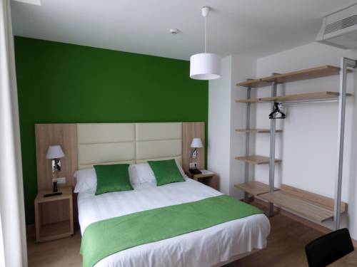 Imagen de la habitación del Hotel Grand Brive. Foto 10