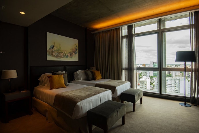 Imagen de la habitación del Hotel Grand Brizo La Plata. Foto 2