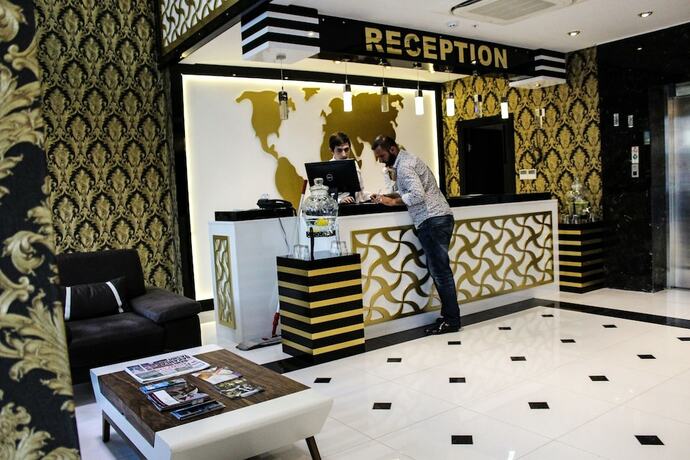 Imagen de los interiores del Hotel Grand Bursa. Foto 16