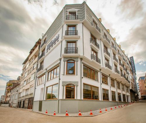 Imagen general del Hotel Grand Business. Foto 1