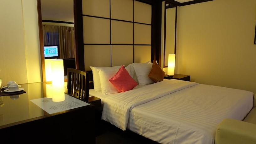 Imagen de la habitación del Hotel Grand Business Inn. Foto 4