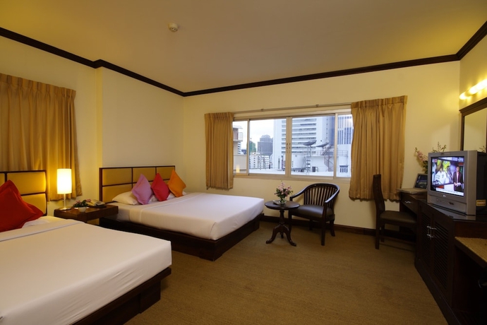 Imagen de la habitación del Hotel Grand Business Inn. Foto 7