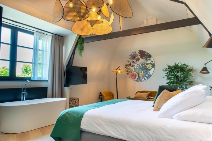 Imagen de la habitación del Hotel Grand Cafe van der Meer. Foto 2