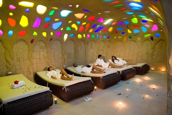 Imagen de los interiores del Hotel Grand Callao. Foto 8