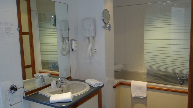 Imagen de la habitación del Hotel Grand, Calvi. Foto 11