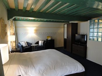 Imagen de la habitación del Hotel Grand Canal. Foto 3