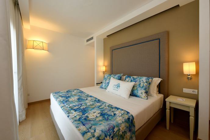 Imagen de la habitación del Hotel Grand Cannigione. Foto 2