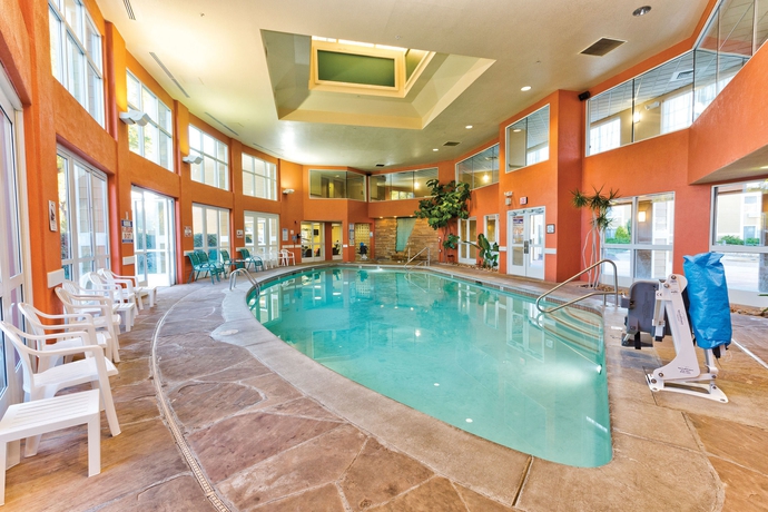 Imagen de la piscina del Hotel Grand Canyon Railway. Foto 12