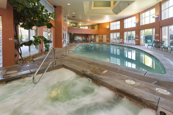 Imagen de la piscina del Hotel Grand Canyon Railway. Foto 14