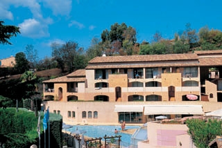 Imagen general del Hotel Grand Cap, LA CROIX VALMER . Foto 3