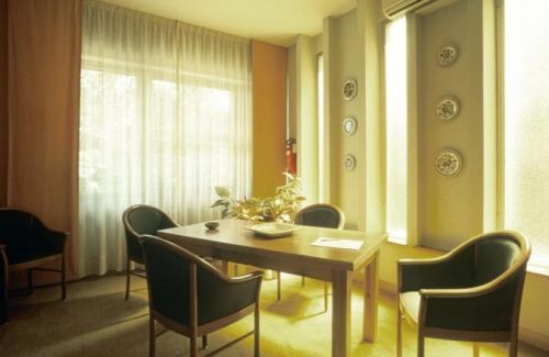 Imagen de los interiores del Hotel Grand Capitol. Foto 4