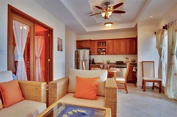 Imagen de la habitación del Hotel Grand Caribe Belize. Foto 2