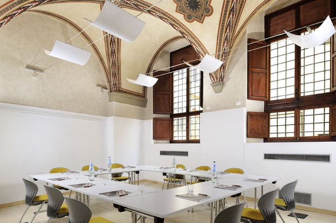 Imagen de los interiores del Hotel Grand Cavour. Foto 8