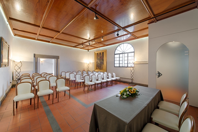 Imagen de los interiores del Hotel Grand Cavour. Foto 11