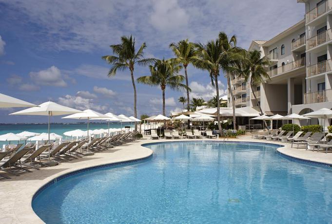 Imagen de la piscina del Hotel Grand Cayman Marriott Resort. Foto 12