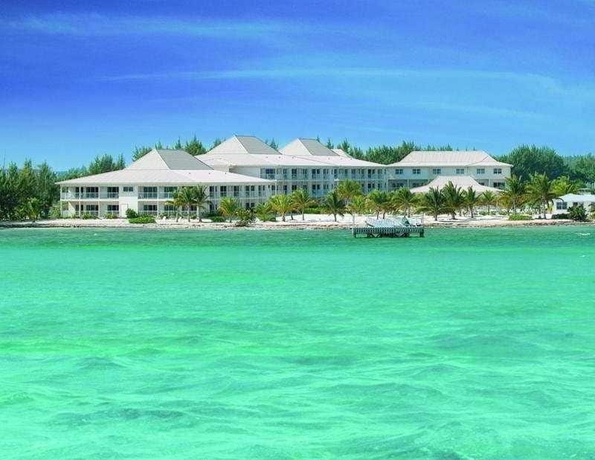 Imagen de los exteriores del Hotel Grand Caymanian Resort. Foto 12