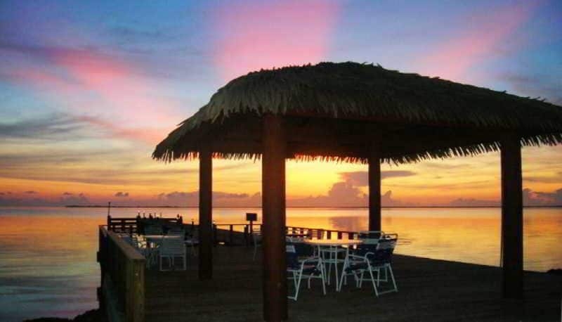 Imagen de los exteriores del Hotel Grand Caymanian Resort. Foto 16