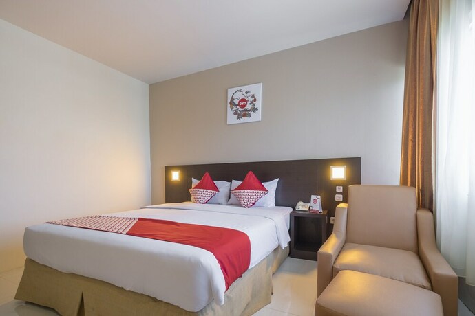 Imagen de la habitación del Hotel Grand Celino. Foto 10