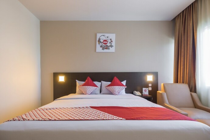 Imagen de la habitación del Hotel Grand Celino. Foto 13