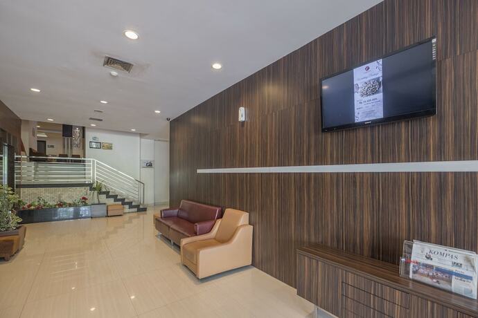Imagen de los interiores del Hotel Grand Celino. Foto 18