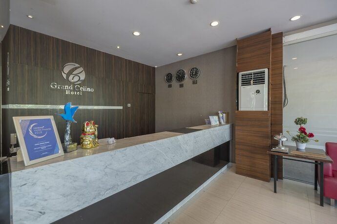 Imagen de los interiores del Hotel Grand Celino. Foto 20