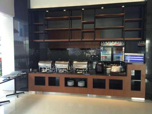 Imagen general del Hotel Grand Cendrawasih. Foto 4