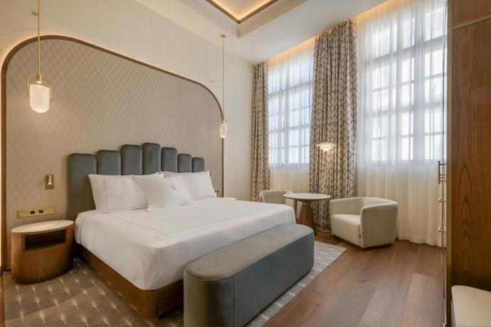 Imagen de la habitación del Hotel Grand Centenari, Valencia, Autograph Collection. Foto 7