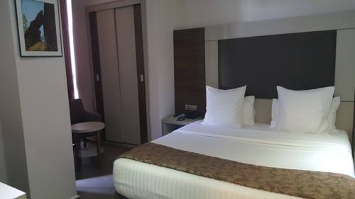 Imagen de la habitación del Hotel Grand Central, Conakry. Foto 2