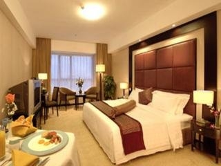 Imagen de la habitación del Hotel Grand Century. Foto 4