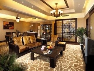 Imagen de la habitación del Hotel Grand Century. Foto 5