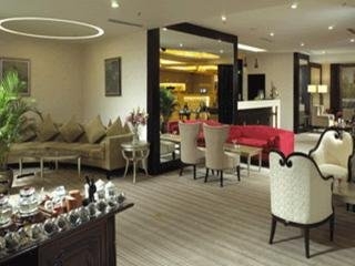Imagen del bar/restaurante del Hotel Grand Century. Foto 2