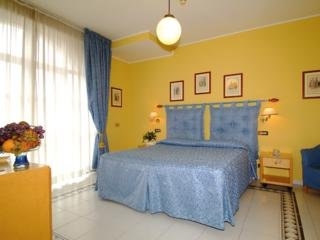Imagen de la habitación del Hotel Grand Cervia. Foto 5