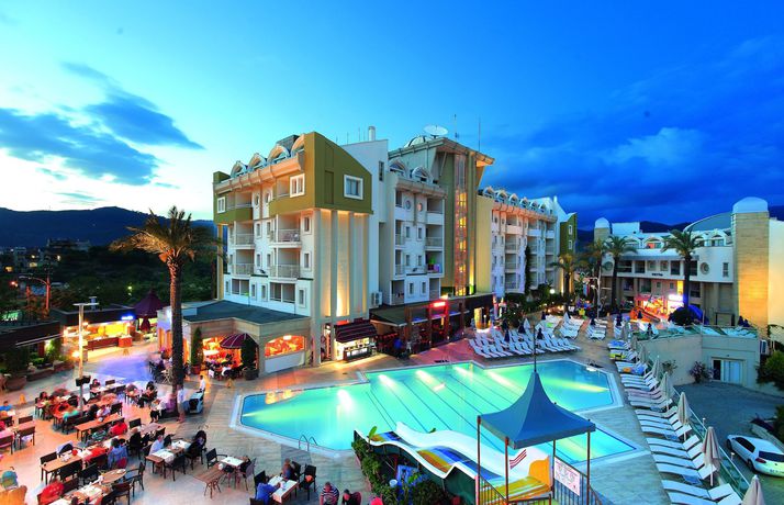 Imagen general del Hotel Grand Cettia. Foto 1