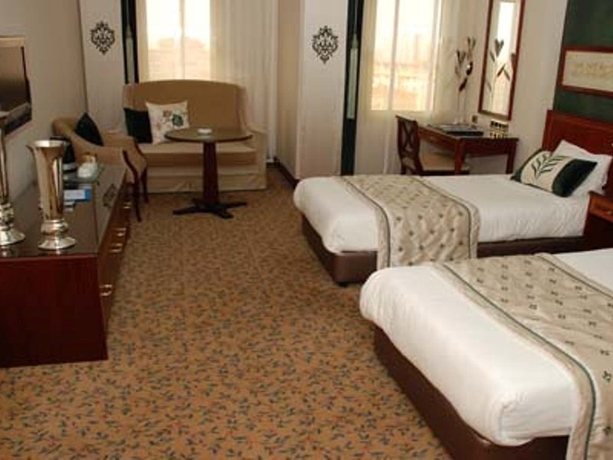 Imagen general del Hotel Grand Cevahir. Foto 7