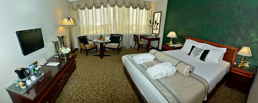 Imagen de la habitación del Hotel Grand Cevahir and Convention Center. Foto 4