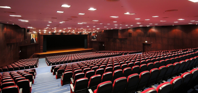 Imagen de los interiores del Hotel Grand Cevahir and Convention Center. Foto 12