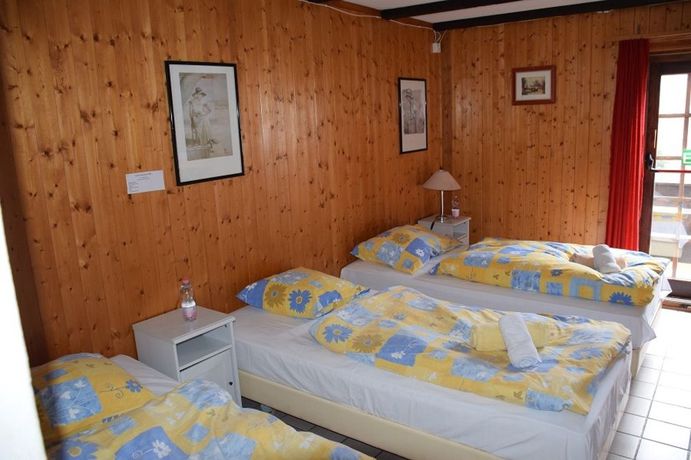 Imagen de los exteriores del Hotel Grand Chalet De La Poste Restaurants Et Bars. Foto 15