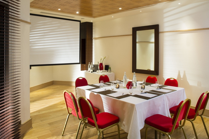 Imagen de los interiores del Hotel Grand Champs-Élysées. Foto 13